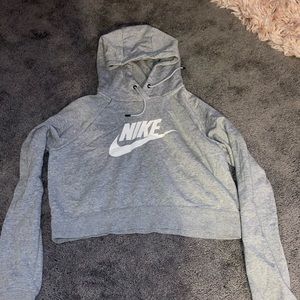 Cropped Nike grey hoodie